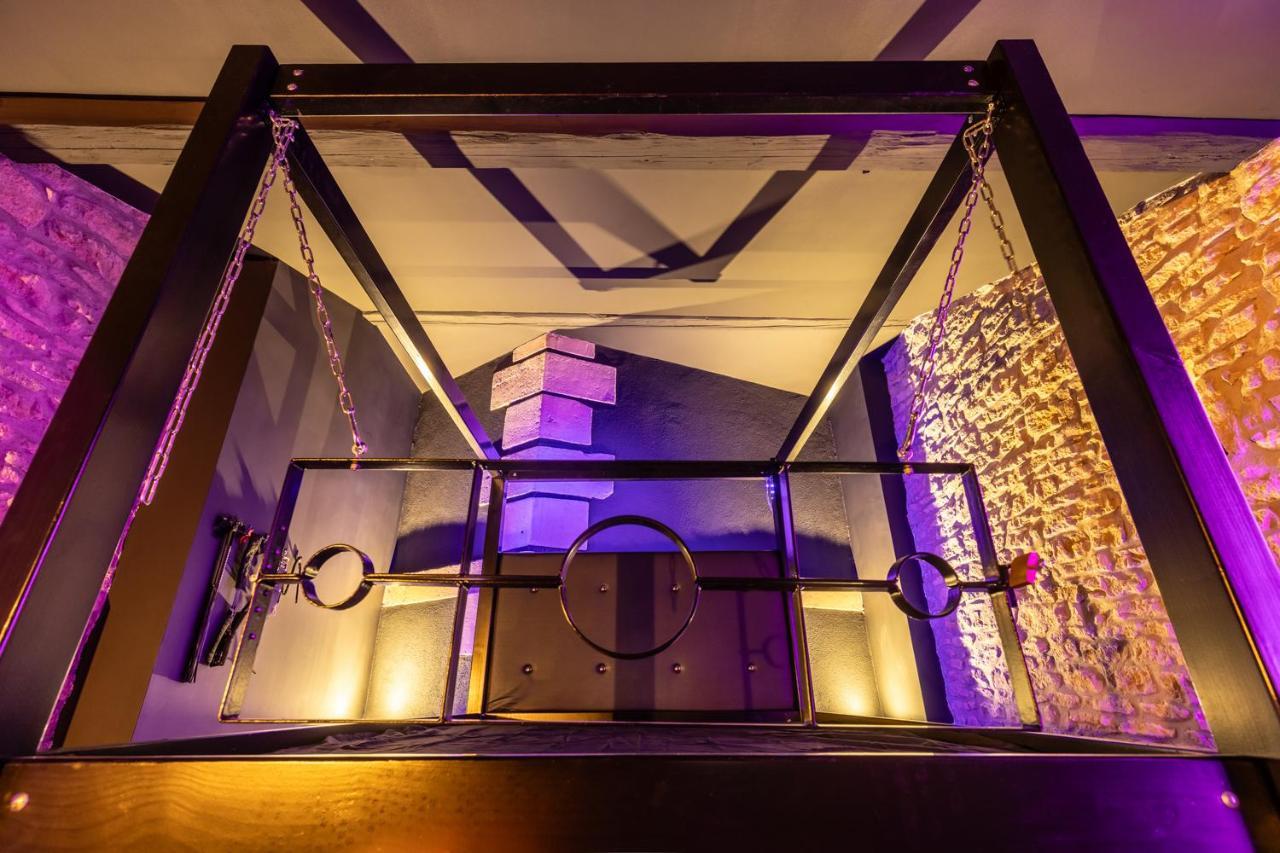 Cherie Cherry - Romantic And Bdsm House Briey Zewnętrze zdjęcie