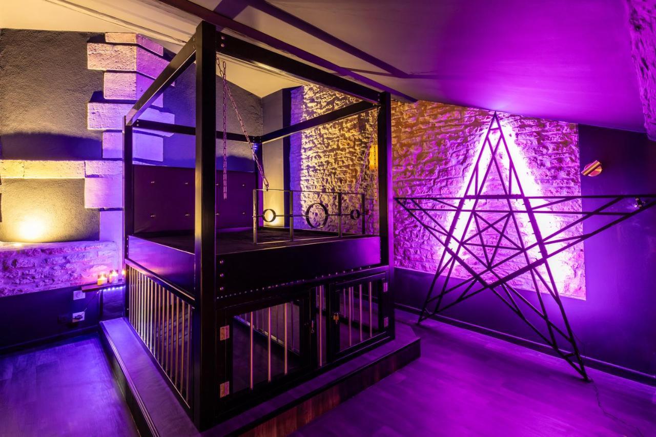 Cherie Cherry - Romantic And Bdsm House Briey Zewnętrze zdjęcie